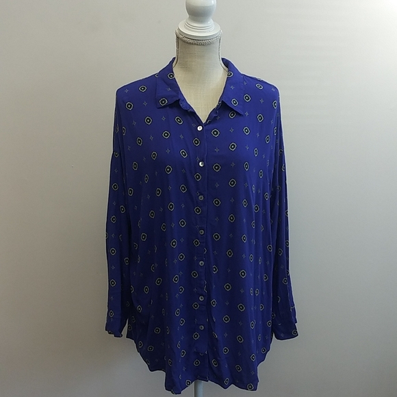 Free People Oversized Medallion Blouse - Picture 4 of 14